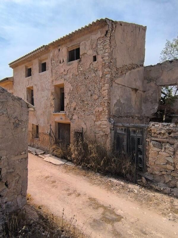 Houses in Pinoso, Spain, 200m² - image 3