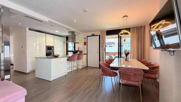 Villa in Torrevieja, Spain, 194m² - image 15