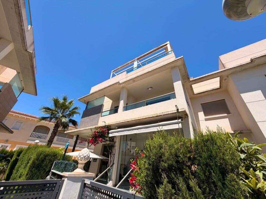 Апартаменты с 2 спальнями, 85м² в Рохалес, Испания [ID: 0152-564052]