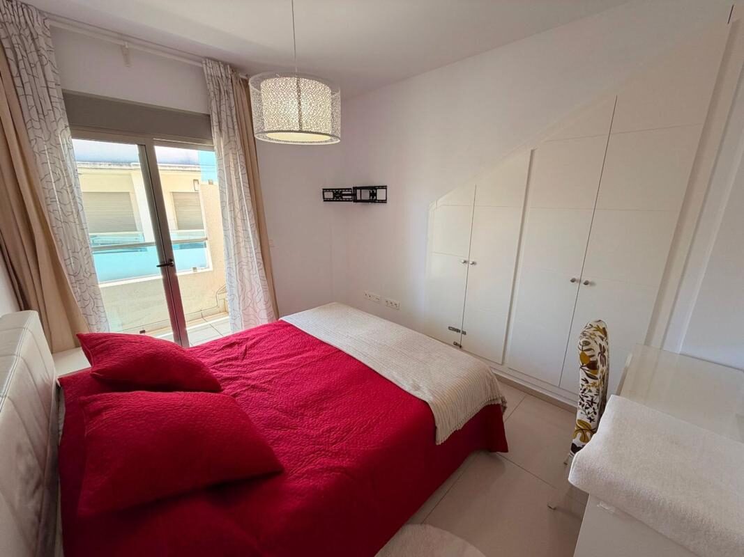 Апартаменты с 2 спальнями, 85м² в Рохалес, Испания [ID: 0152-564052]