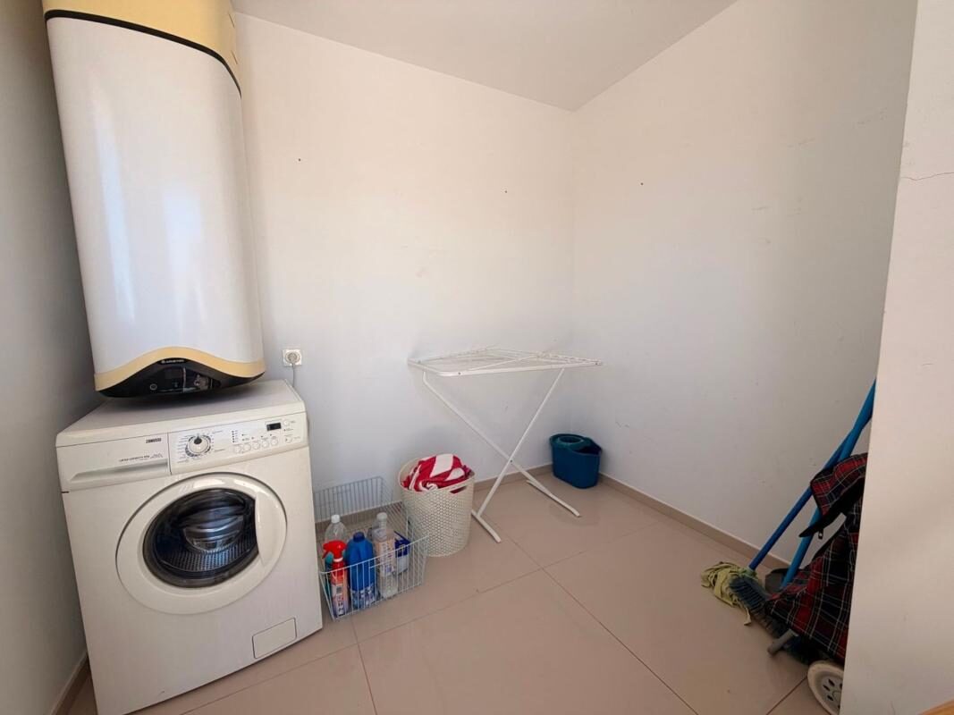 Апартаменты с 2 спальнями, 85м² в Рохалес, Испания [ID: 0152-564052]