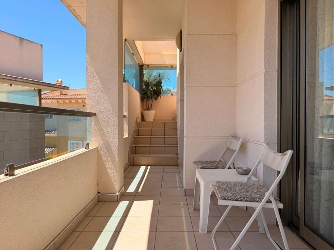 Апартаменты с 2 спальнями, 85м² в Рохалес, Испания [ID: 0152-564052]