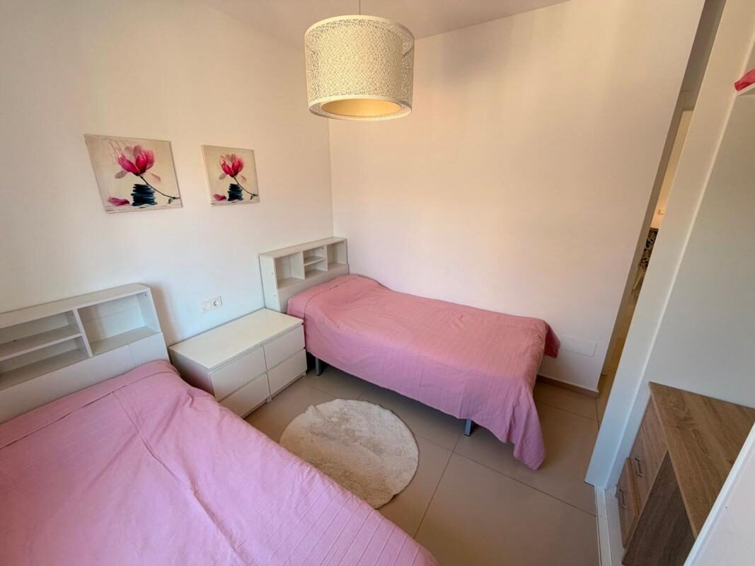 Апартаменты с 2 спальнями, 85м² в Рохалес, Испания [ID: 0152-564052]