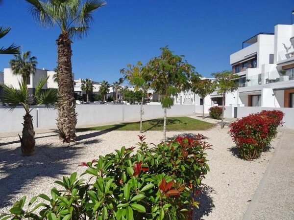 Apartments in Orihuela, Spain, 72m² - image 4