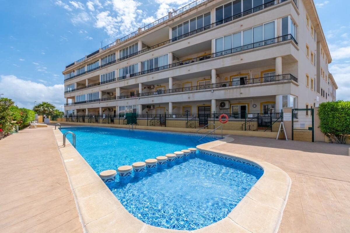 Апартаменти з 2 спальнями, 69м² в Оріуела, Іспанія [ID: 0152-559181]