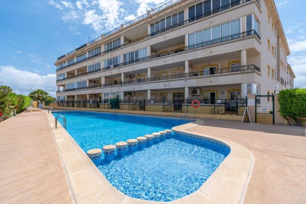 Apartments in Orihuela, Spain, 69m²