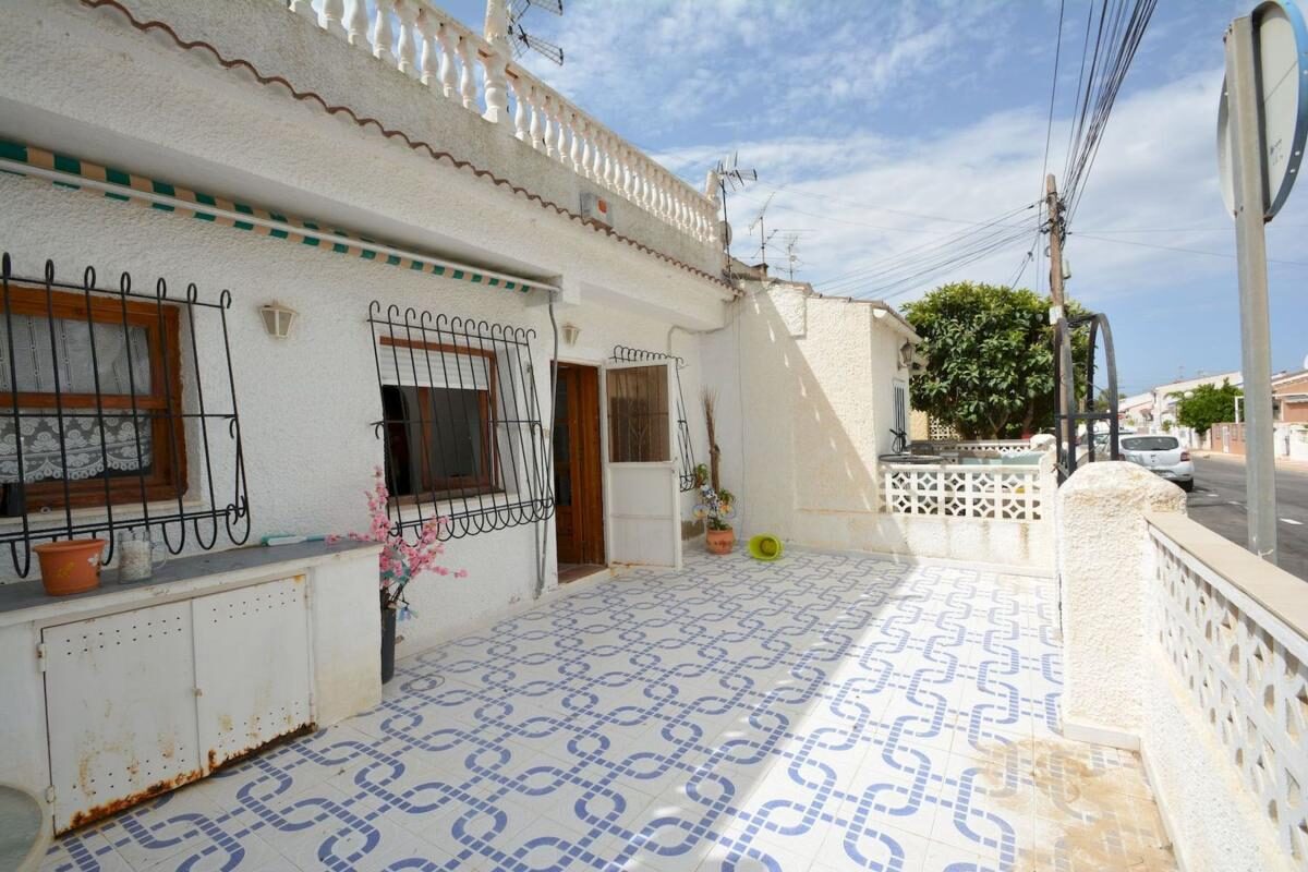 Таунхаус з 4 спальнями, 123м² в Торрев'єха, Іспанія [ID: 0152-559157]