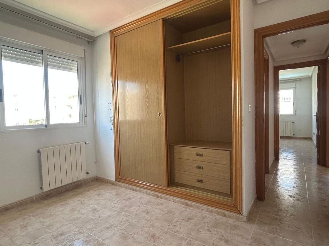 Apartments with 3 bedrooms, 94m² in Alicante, Spain [ID: 0152-553618]