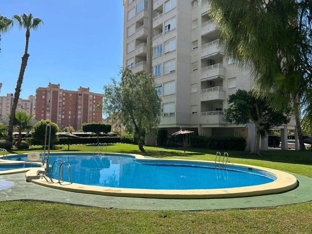 Apartments with 3 bedrooms, 94m² in Alicante, Spain [ID: 0152-553618]