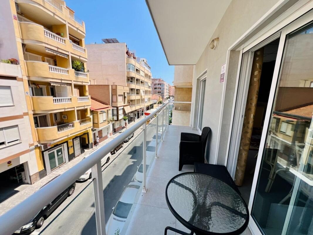 Apartments with 3 bedrooms, 111m² in Torrevieja, Spain [ID: 0152-552399]