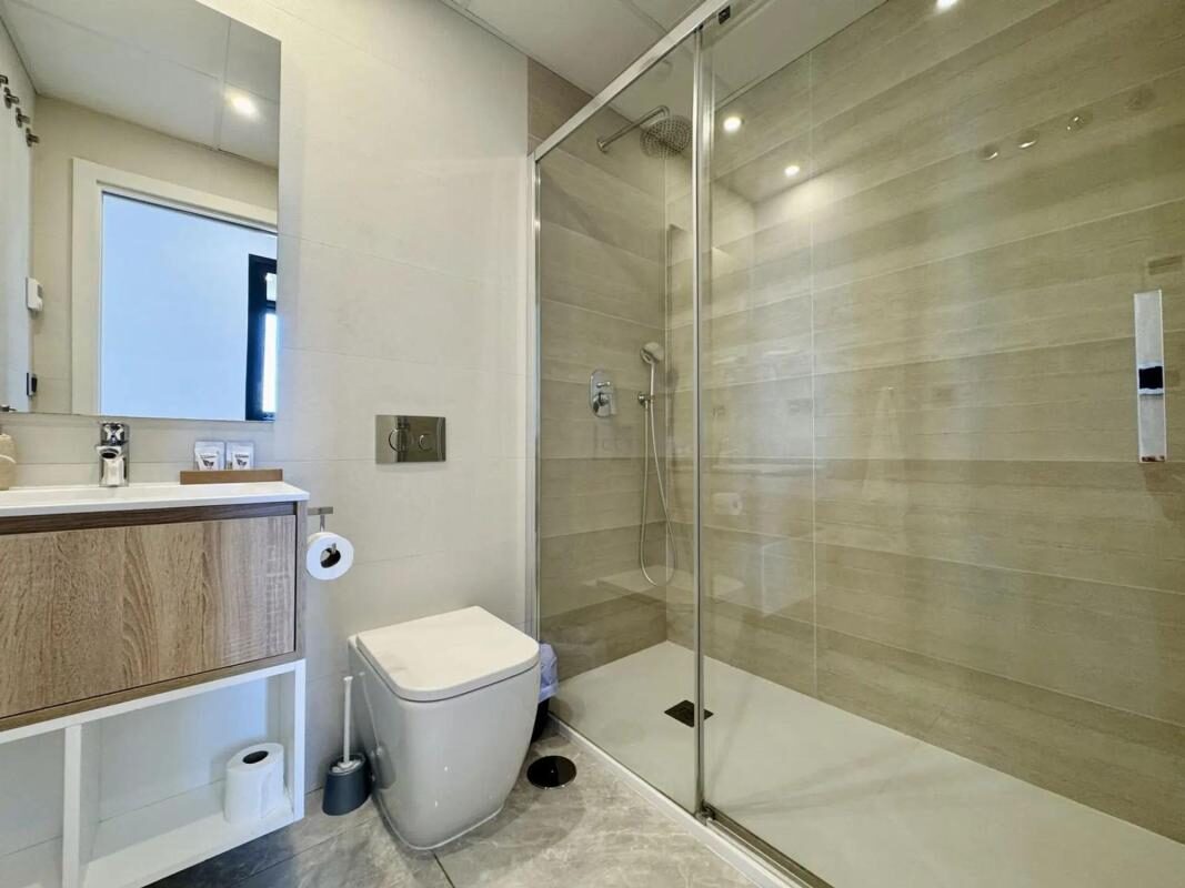 Apartamenty z 3 sypialniami, 160m² w Benidorm, Hiszpania [ID: 0152-551530]