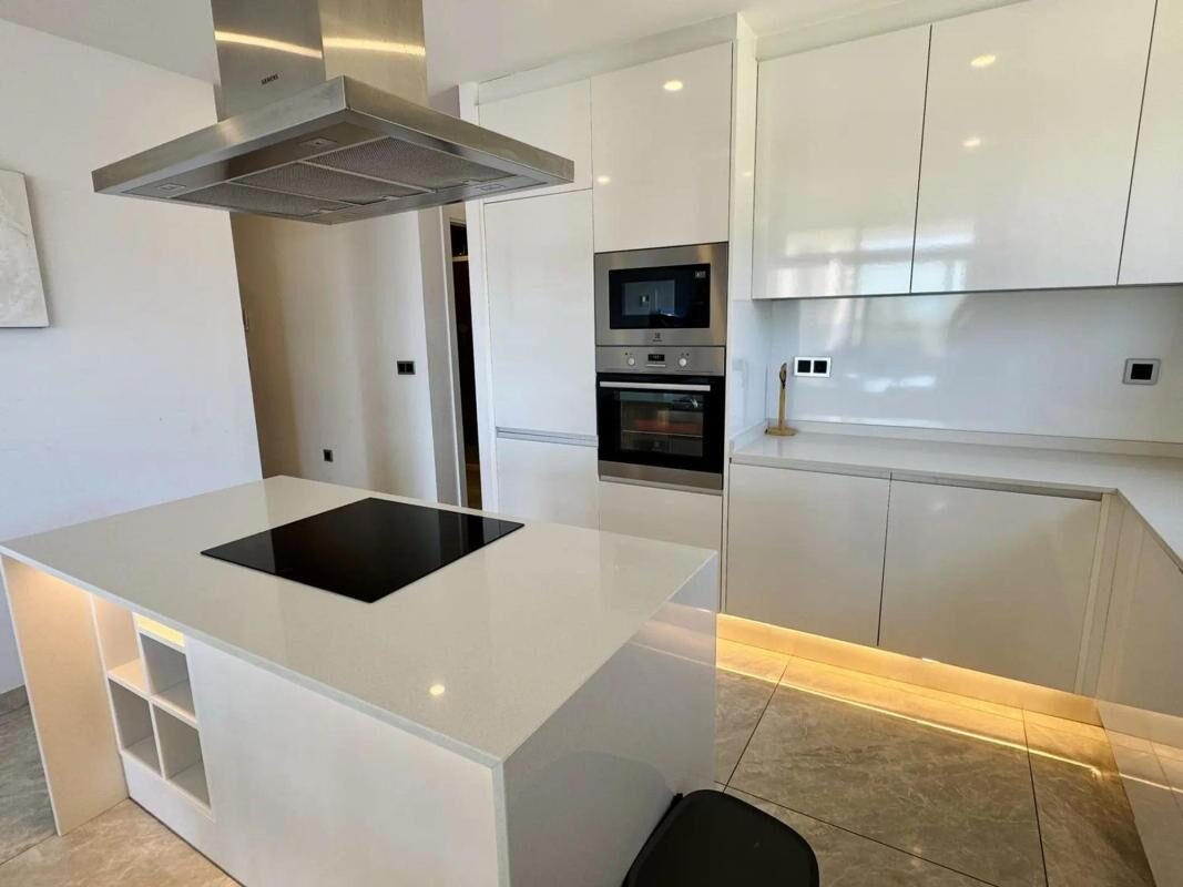 Apartamenty z 3 sypialniami, 160m² w Benidorm, Hiszpania [ID: 0152-551530]