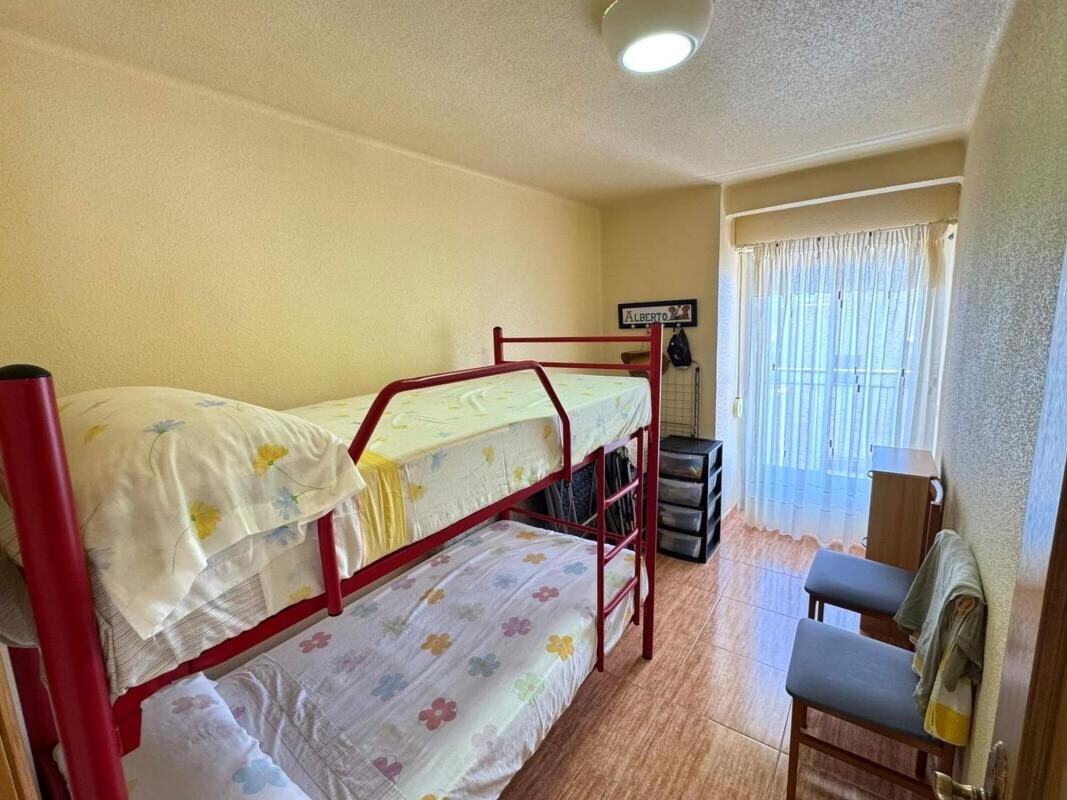 Apartamenty z 3 sypialniami, 80m² w Torrevieja, Hiszpania [ID: 0152-550822]