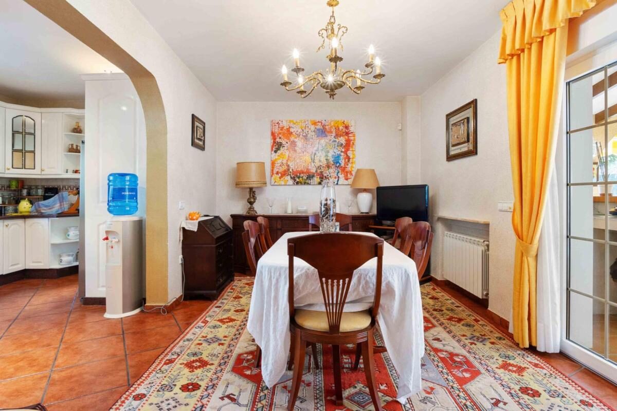 Вилла с 3 спальнями, 340м² в Ориуэла, Испания [ID: 0152-539745]