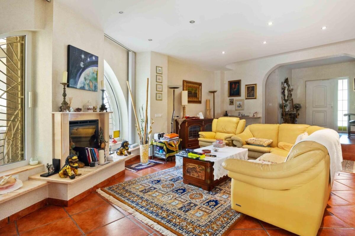Вилла с 3 спальнями, 340м² в Ориуэла, Испания [ID: 0152-539745]