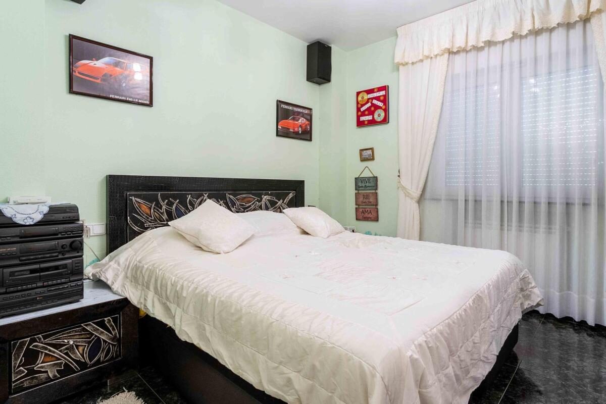 Вилла с 3 спальнями, 340м² в Ориуэла, Испания [ID: 0152-539745]