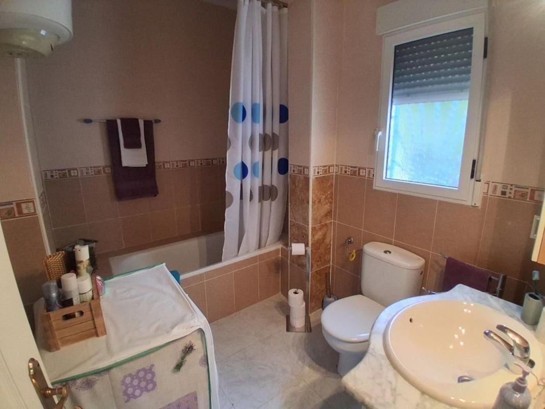 Вілла з 5 спальнями, 187м² в Рохалес, Іспанія [ID: 0152-538776]