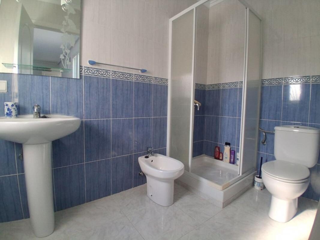 Вілла з 5 спальнями, 187м² в Рохалес, Іспанія [ID: 0152-538776]