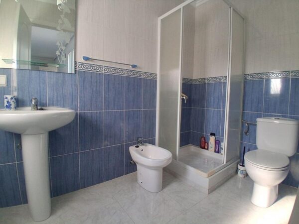 Вилла в Рохалес, Испания, 187м² - изображение 24