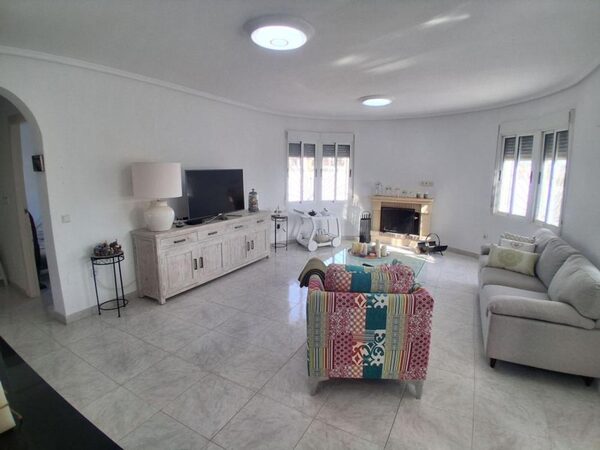 Вилла в Рохалес, Испания, 187м² - изображение 10