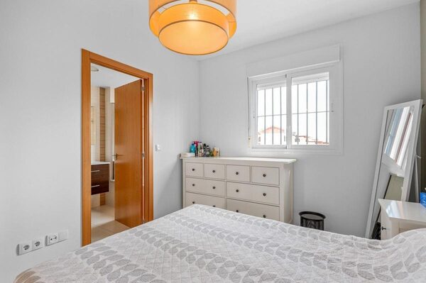 Таунхаус в Рохалес, Испания, 115м² - изображение 21
