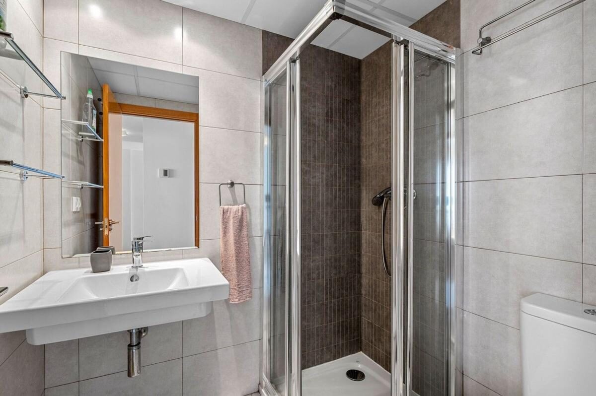 Таунхаус с 3 спальнями, 115м² в Рохалес, Испания [ID: 0152-538465]