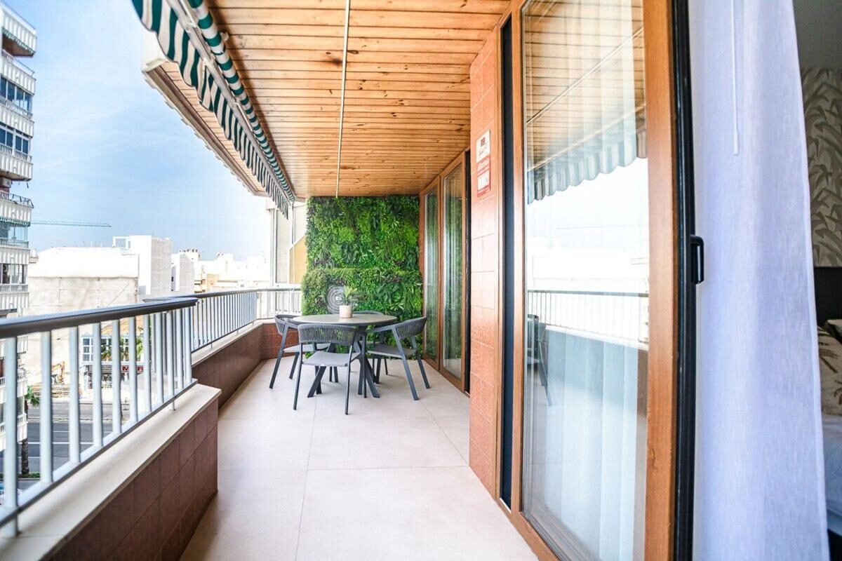 Apartamenty z 3 sypialniami, 110m² w Torrevieja, Hiszpania [ID: 0152-537097]