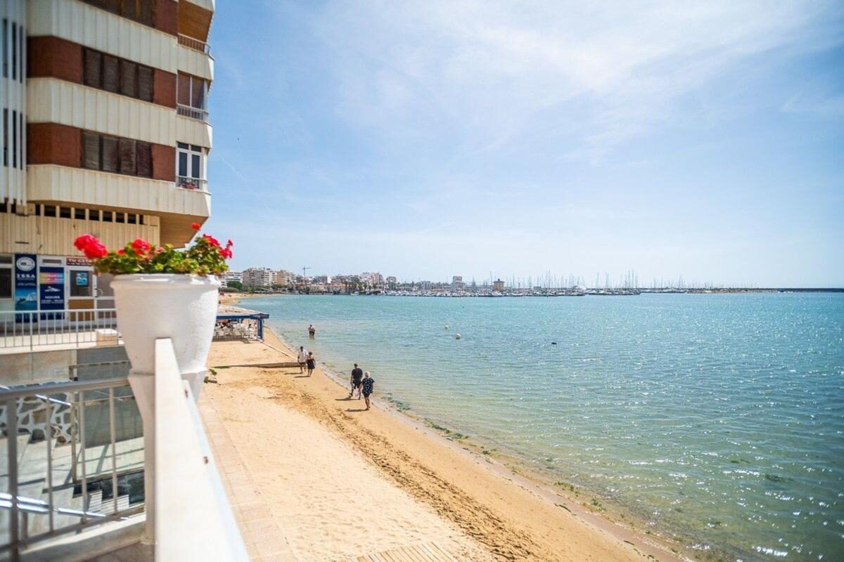 Apartamenty z 3 sypialniami, 110m² w Torrevieja, Hiszpania [ID: 0152-537097]