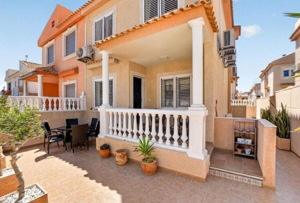 Таунхаус в Торревьеха, Испания, 104м² - изображение 2
