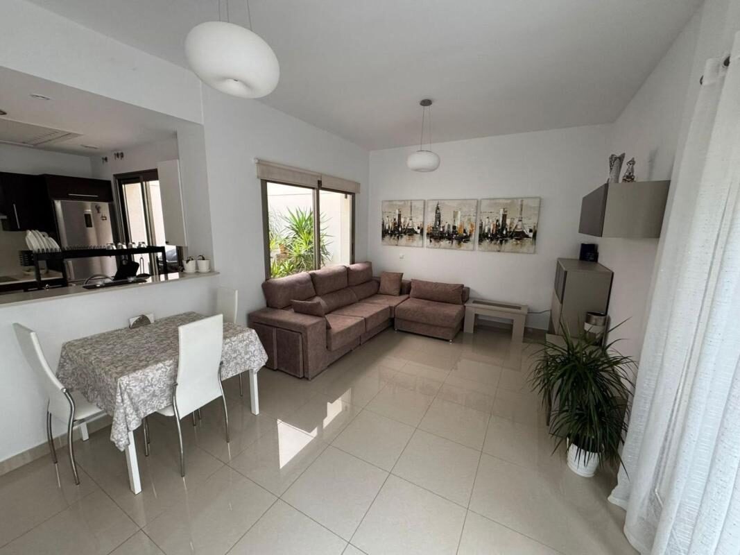 Dom szeregowy z 3 sypialniami, 127m² w Torrevieja, Hiszpania [ID: 0152-534250]