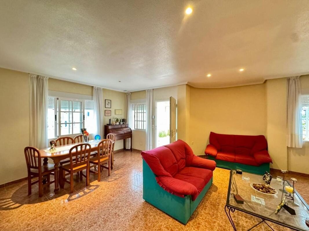 Townhouse with 3 bedrooms, 101m² in Torrevieja, Spain [ID: 0152-532173]