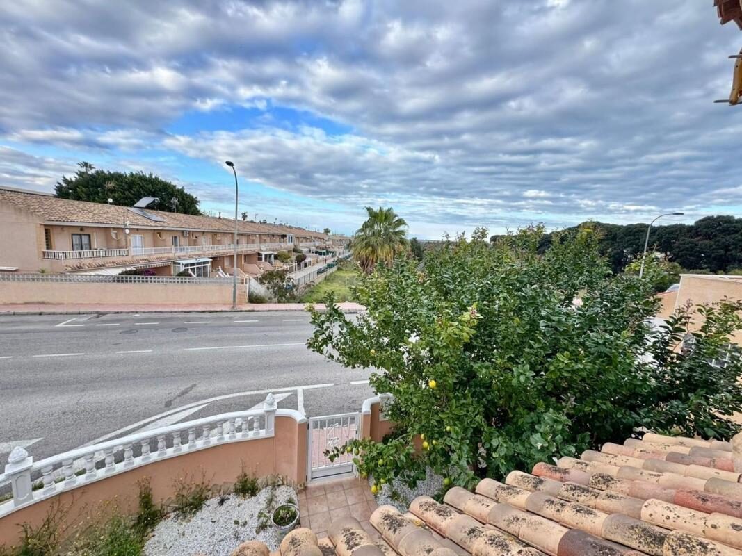 Townhouse with 3 bedrooms, 101m² in Torrevieja, Spain [ID: 0152-532173]