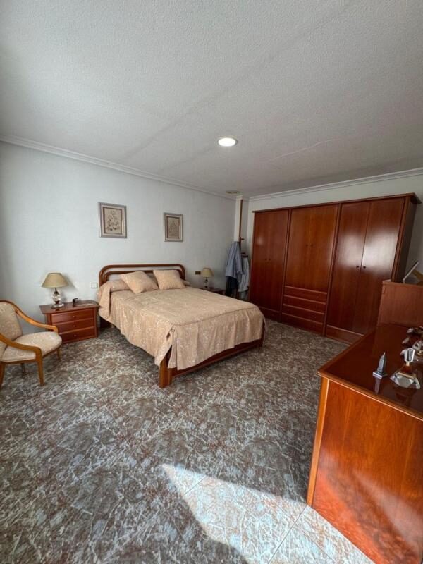 Apartamenty z 4 sypialniami, 234m² w Torrevieja, Hiszpania [ID: 0152-532090]
