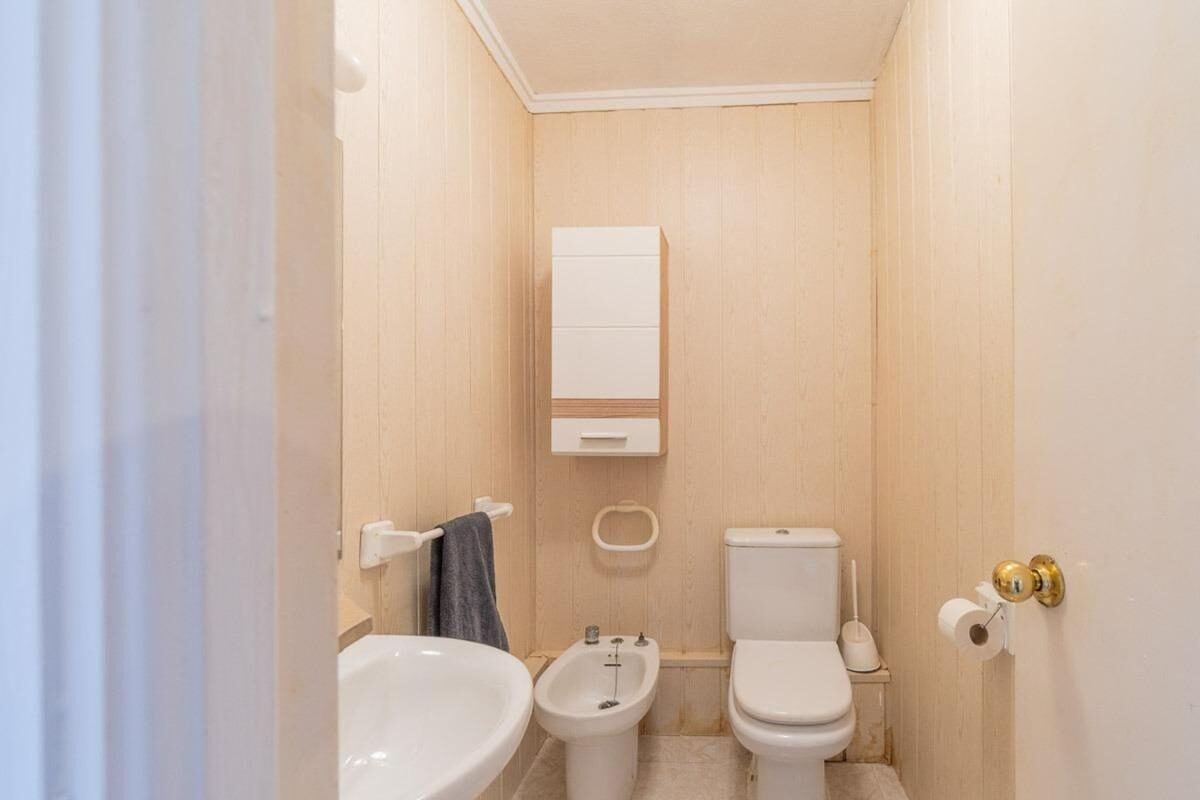 Apartments with 2 bedrooms, 73m² in Torrevieja, Spain [ID: 0152-531187]
