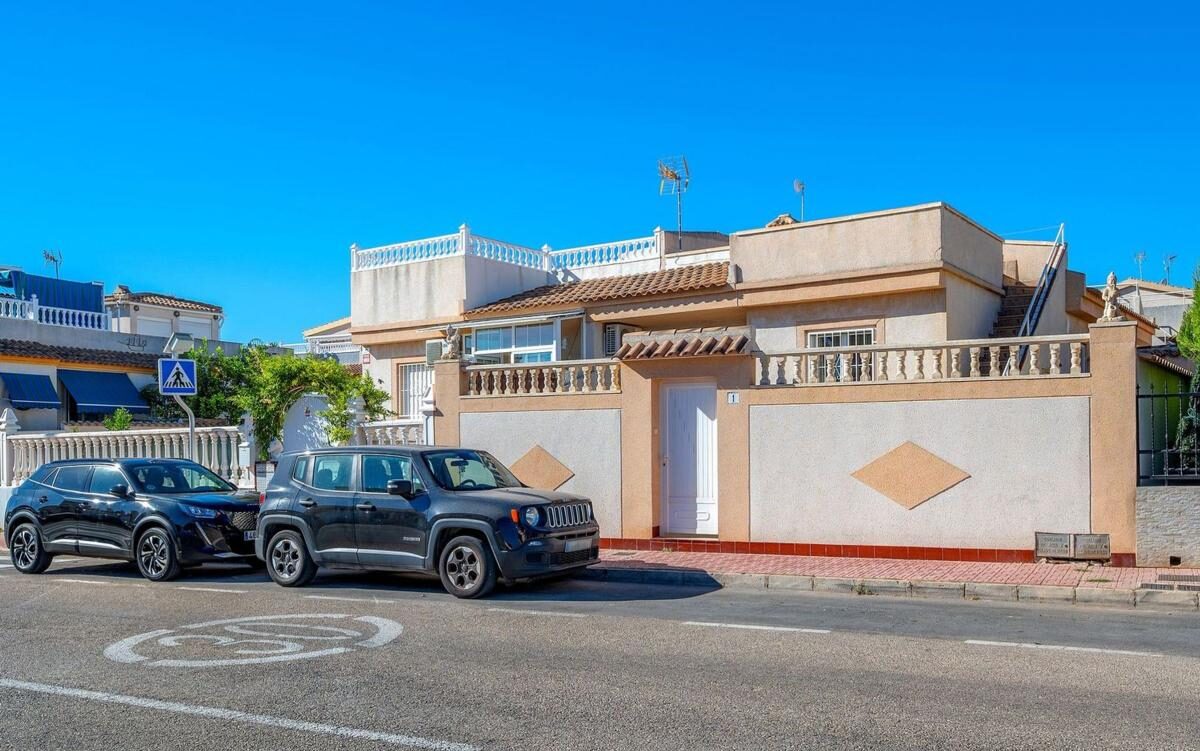 Апартаменти з 2 спальнями, 50м² в Торрев'єха, Іспанія [ID: 0152-530685]