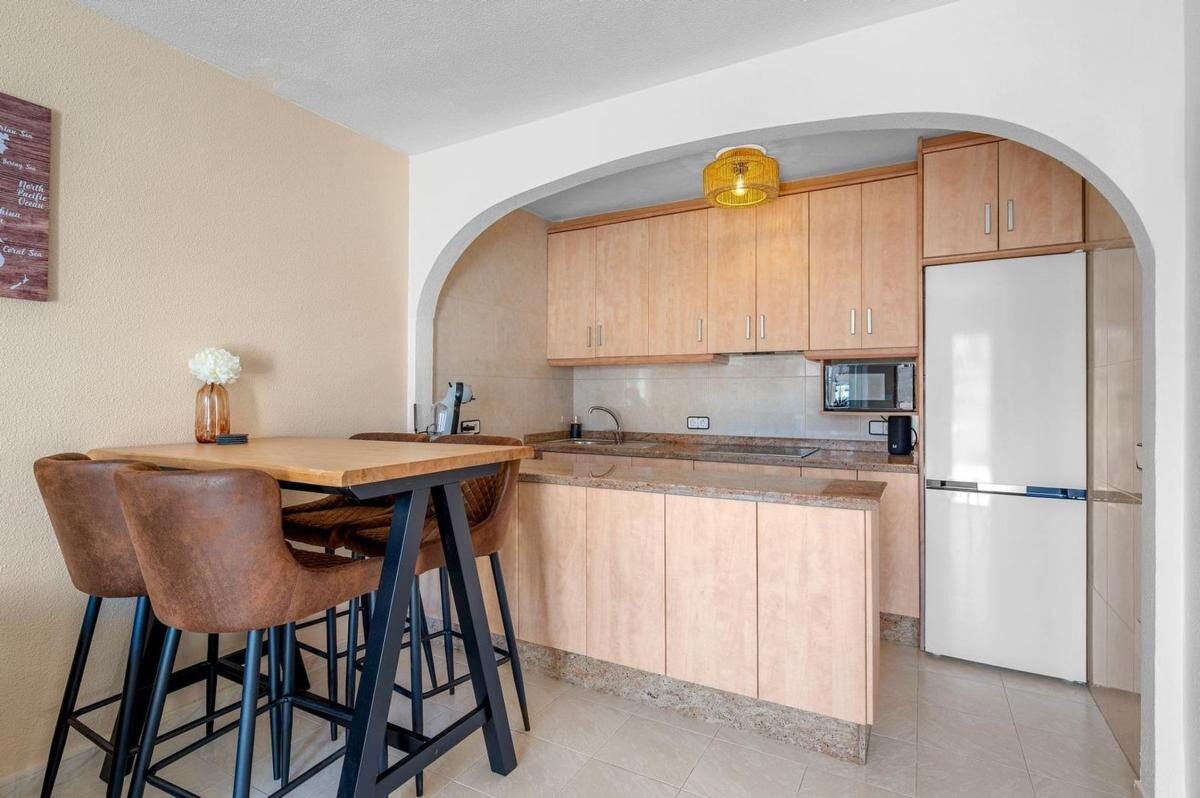 Апартаменти з 2 спальнями, 50м² в Торрев'єха, Іспанія [ID: 0152-530685]