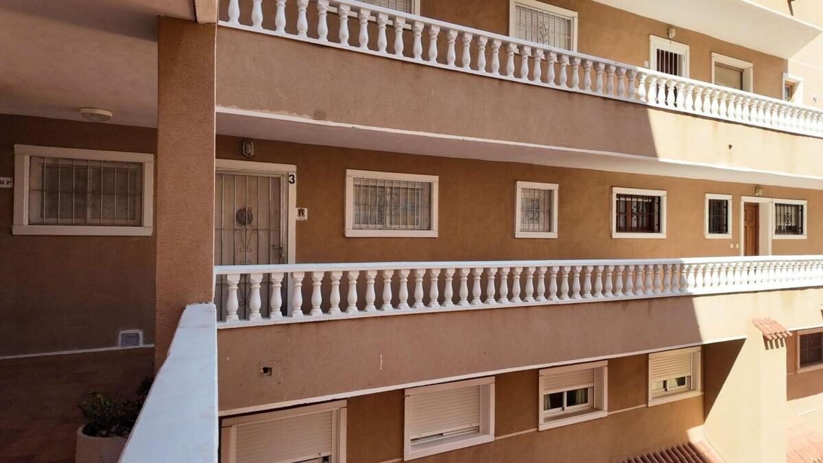 Apartamenty z 2 sypialniami, 66m² w Torrevieja, Hiszpania [ID: 0152-529847]