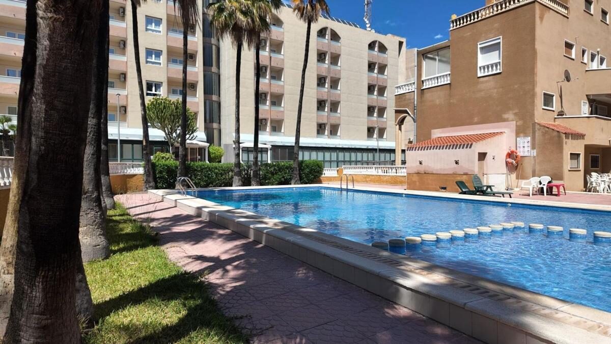 Apartamenty z 2 sypialniami, 66m² w Torrevieja, Hiszpania [ID: 0152-529847]