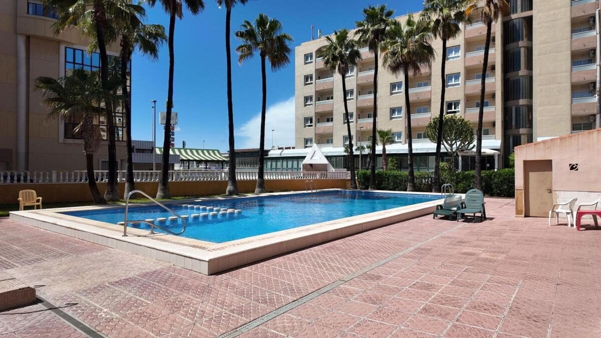 Apartamenty z 2 sypialniami, 66m² w Torrevieja, Hiszpania [ID: 0152-529847]