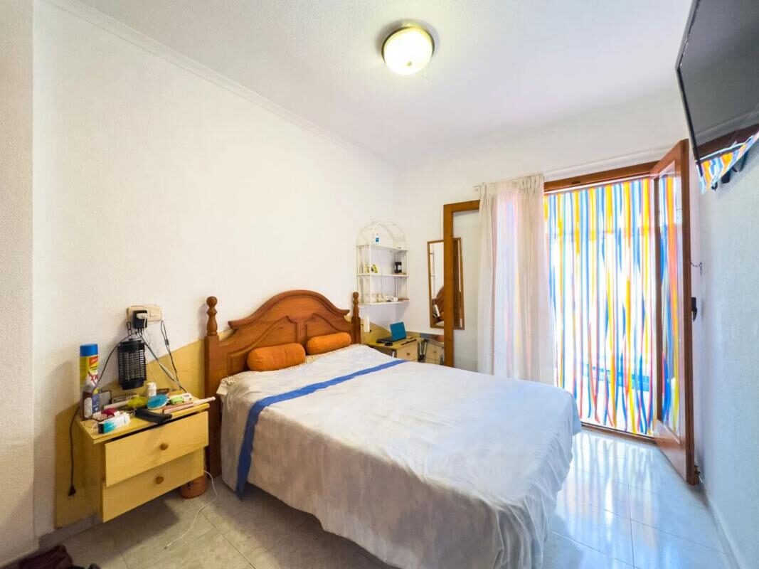 Apartments with 2 bedrooms, 88m² in Torrevieja, Spain [ID: 0152-529372]