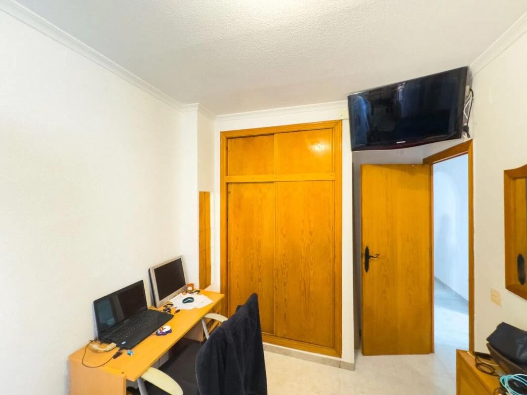 Apartments with 2 bedrooms, 88m² in Torrevieja, Spain [ID: 0152-529372]