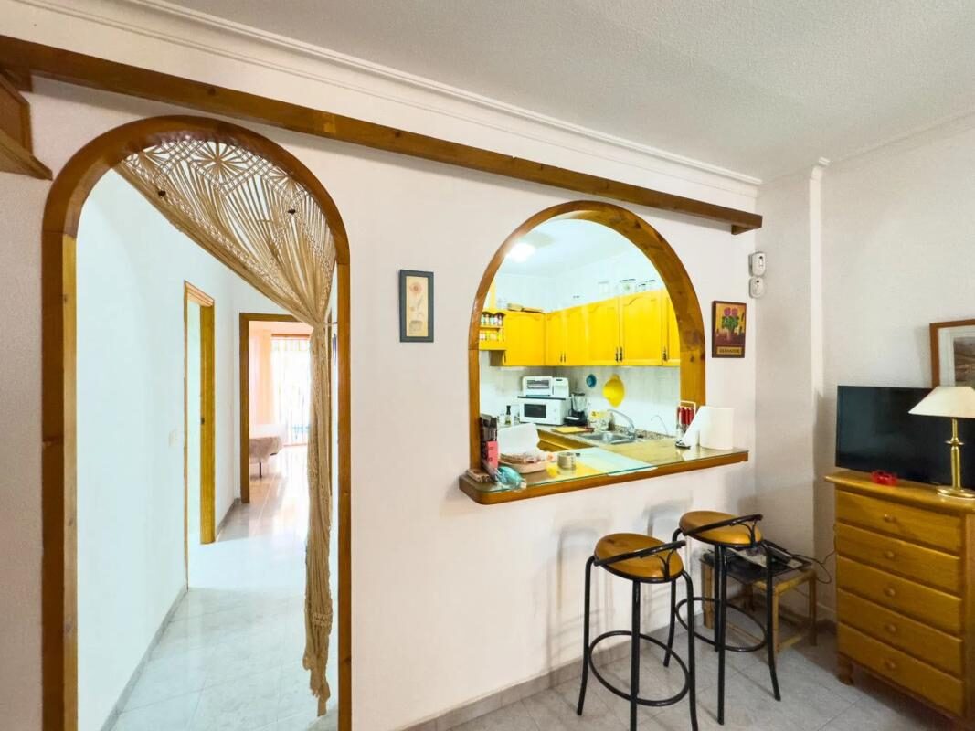 Apartments with 2 bedrooms, 88m² in Torrevieja, Spain [ID: 0152-529372]