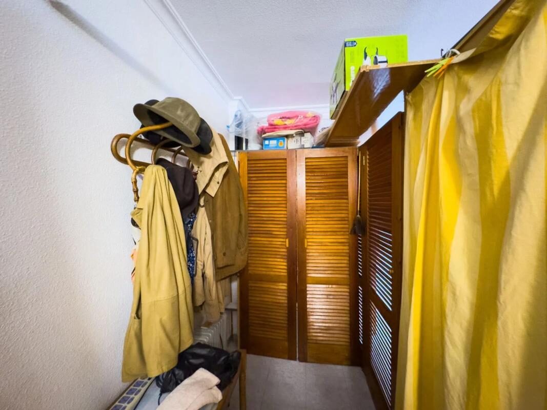 Apartments with 2 bedrooms, 88m² in Torrevieja, Spain [ID: 0152-529372]
