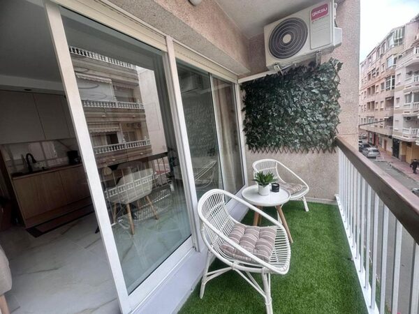 Апартаменти в Торрев'єха, Іспанія, 51м² - зображення 20