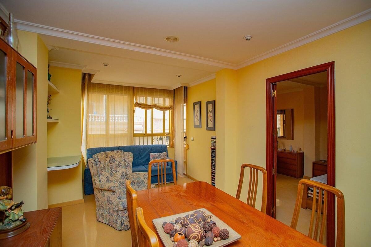 Apartamenty z 4 sypialniami, 97m² w Torrevieja, Hiszpania [ID: 0152-529356]