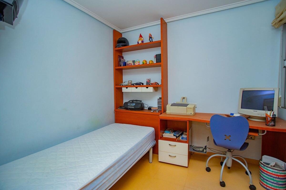 Apartamenty z 4 sypialniami, 97m² w Torrevieja, Hiszpania [ID: 0152-529356]