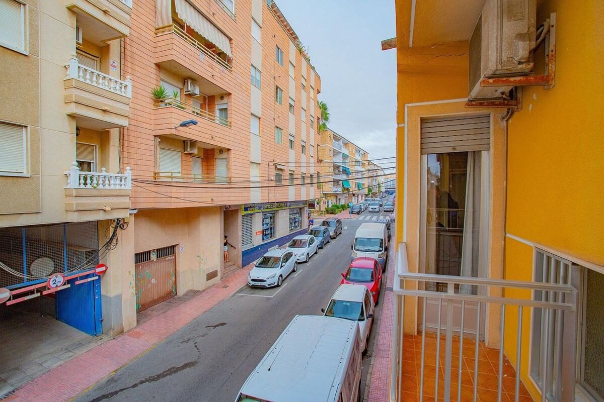 Apartamenty z 4 sypialniami, 97m² w Torrevieja, Hiszpania [ID: 0152-529356]