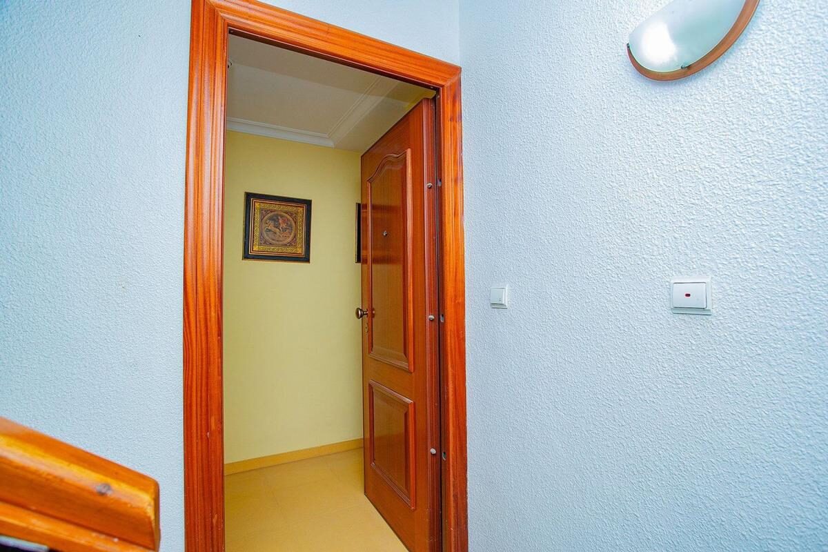 Apartamenty z 4 sypialniami, 97m² w Torrevieja, Hiszpania [ID: 0152-529356]