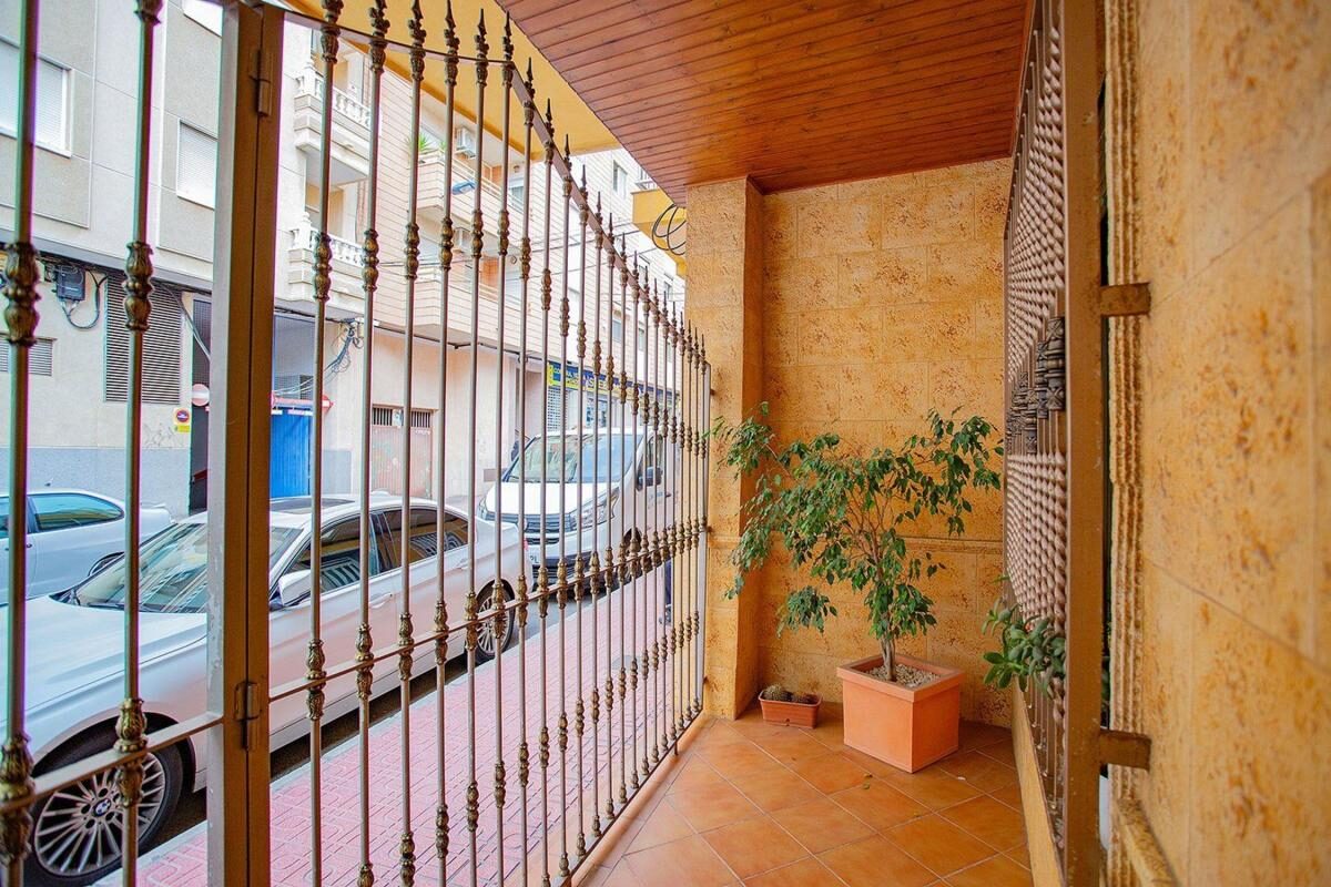 Apartamenty z 4 sypialniami, 97m² w Torrevieja, Hiszpania [ID: 0152-529356]