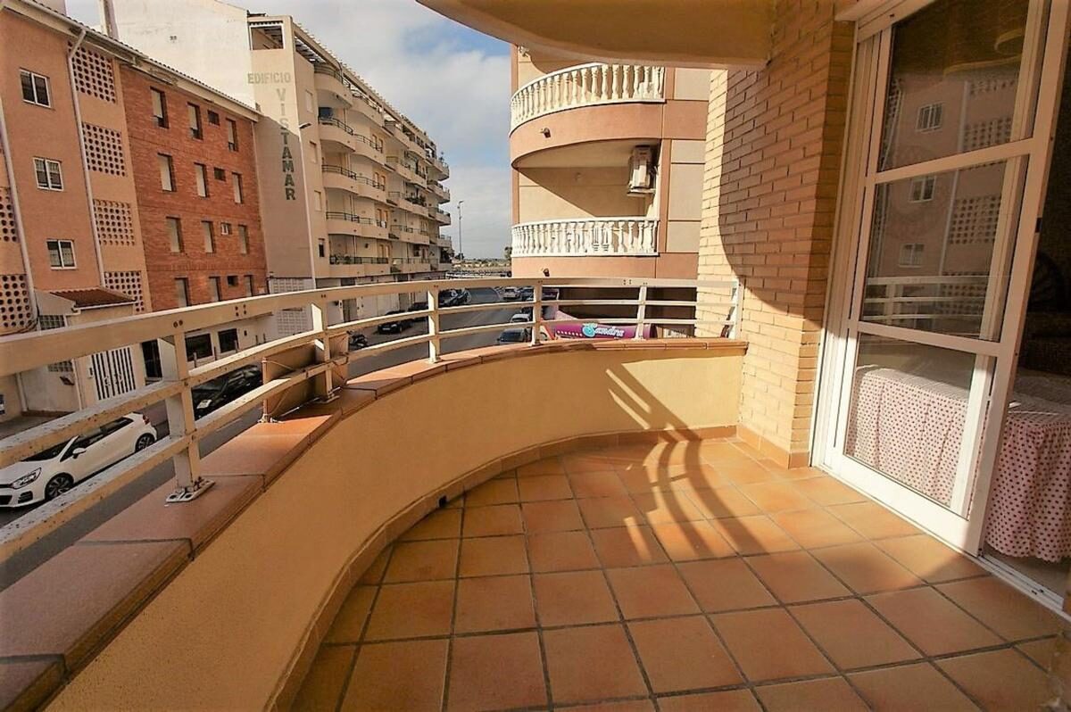 Apartamenty z 3 sypialniami, 80m² w Torrevieja, Hiszpania [ID: 0152-529346]